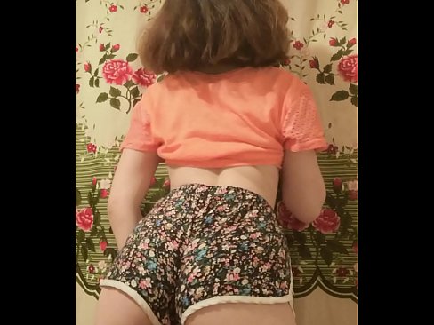 ❤️ Sexy mladá kočka svléká šortky před kamerou. Domácí porno u porna cs.hentaisun.ru ❌️